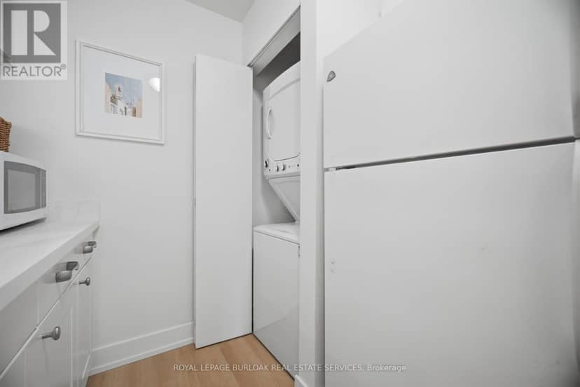 532 - 1450 Glen Abbey Gate — photo 28 of 40
