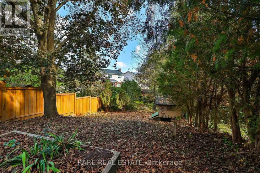 17 Glaceport Avenue — photo 28 of 31
