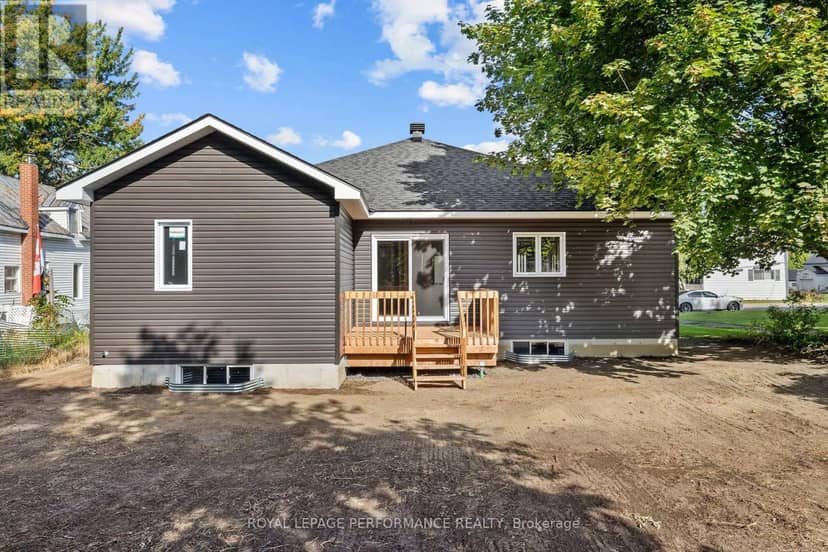 12 Mechanic Street — photo 9 of 17