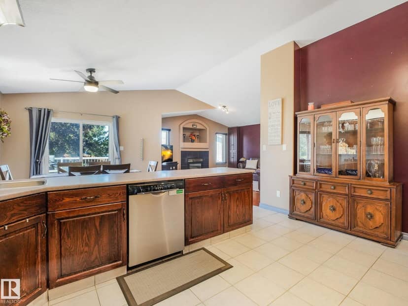 247 Hooper Cr NW — photo 14 of 40