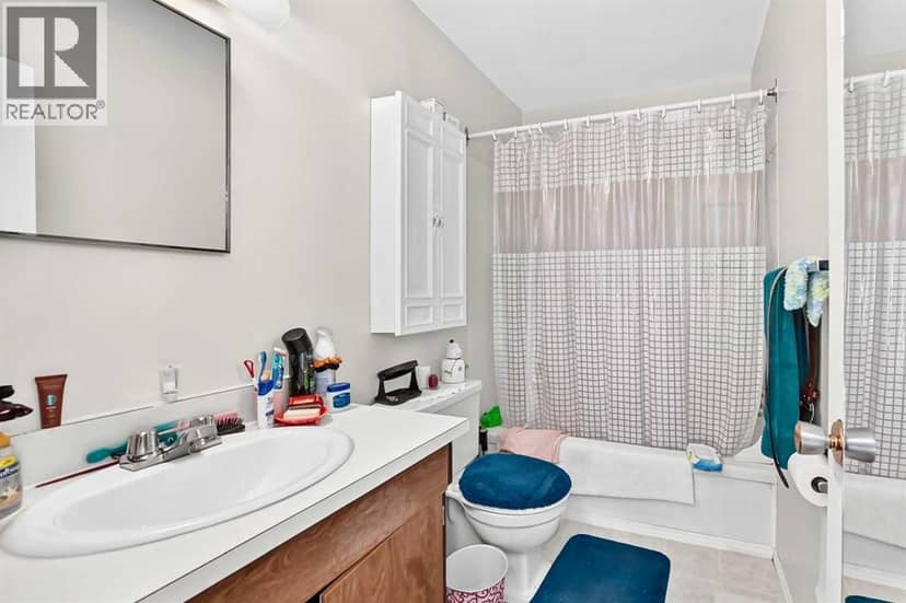 4209 54 Avenue — photo 23 of 35
