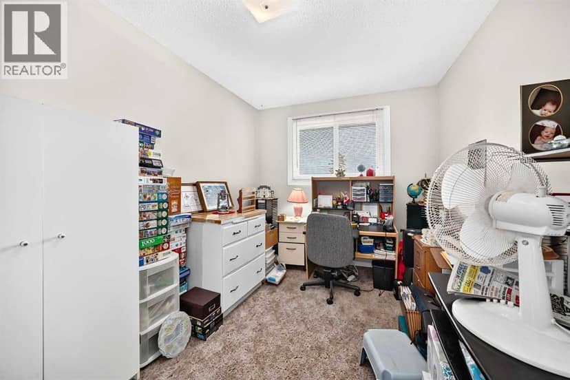 4209 54 Avenue — photo 16 of 35
