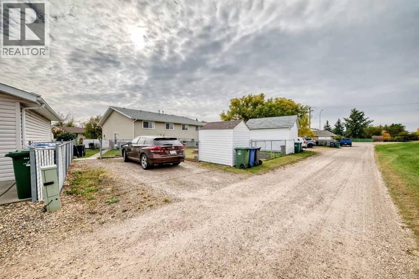 4209 54 Avenue — photo 32 of 35