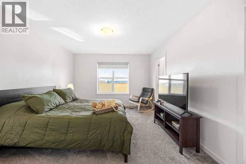 251 Chinook Gate Boulevard SW — photo 28 of 40