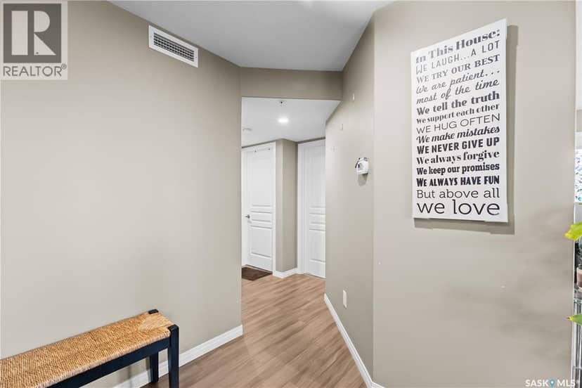 1111 102 Willis CRESCENT — photo 17 of 40