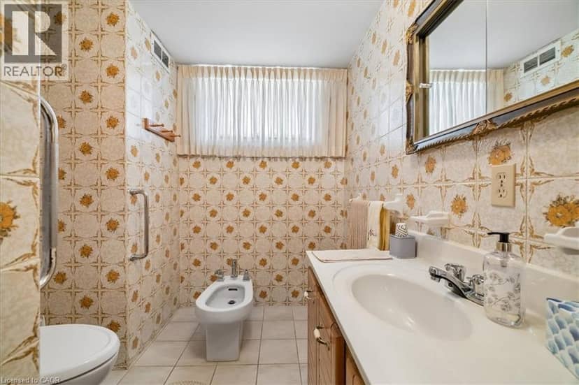 11 DUFF Street — photo 31 of 40