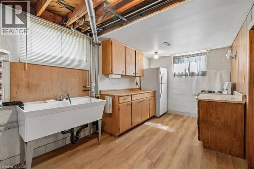 11 DUFF Street — photo 32 of 40