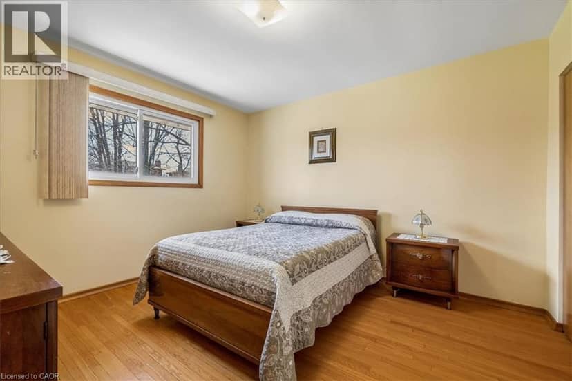 11 DUFF Street — photo 16 of 40
