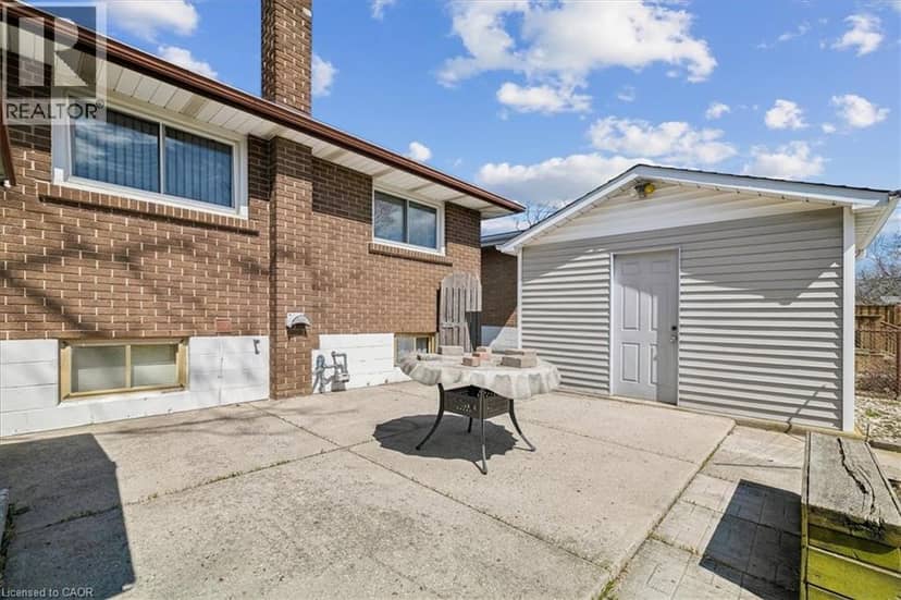 11 DUFF Street — photo 37 of 40