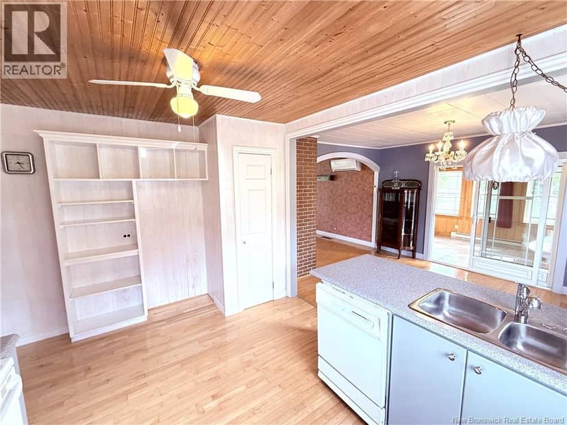 841 Main Street — photo 13 of 38