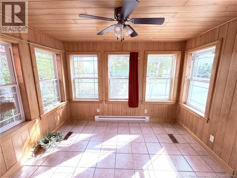 841 Main Street, Woodstock, photo 8