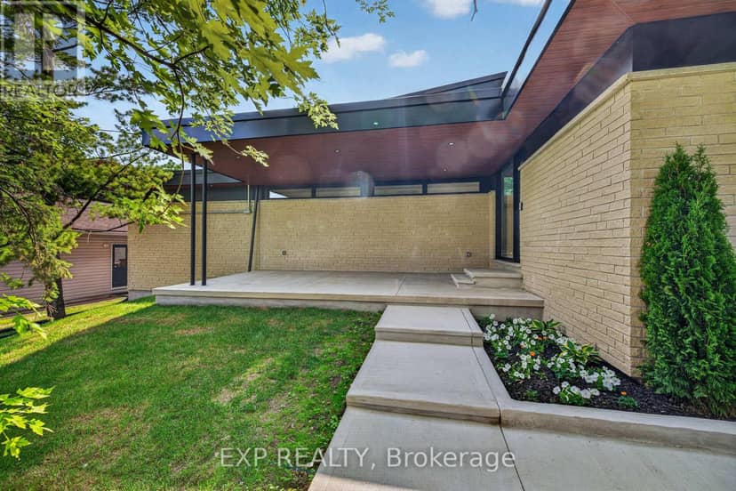 152 St Andrew Street N, St. Marys, photo 3