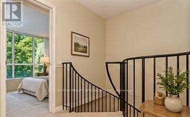 411 - 2565 Erin Centre Boulevard — photo 8 of 13