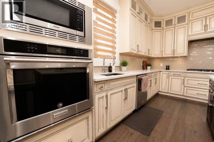 772 East Lakeview Road — photo 11 of 40