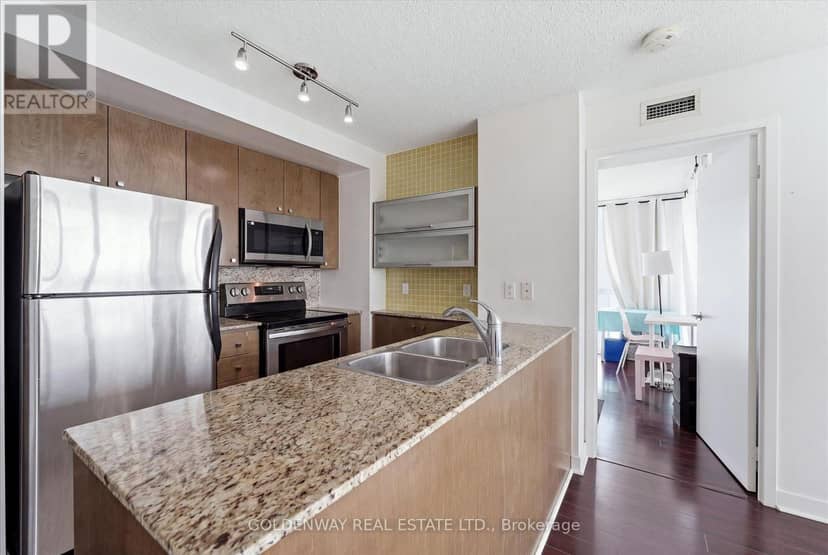 5015 - 11 Brunel Court — photo 4 of 21
