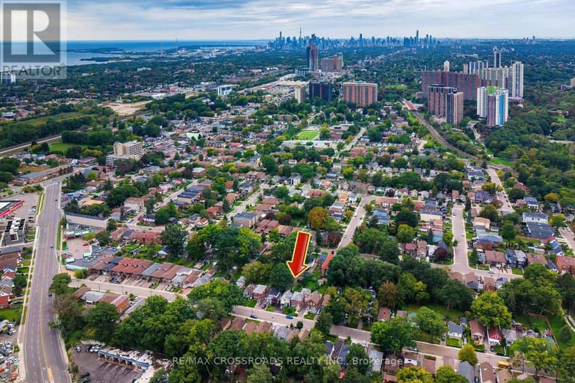 36 McDonald Avenue, Toronto, photo 2
