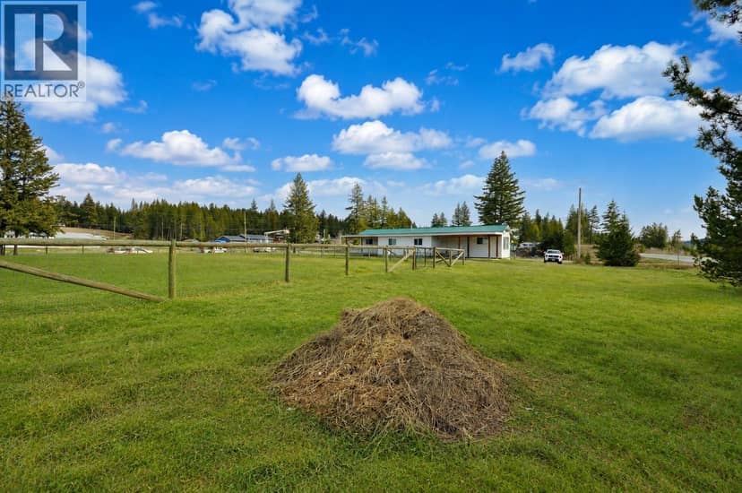 3238 HINSCHE ROAD, 150 Mile House, photo 4