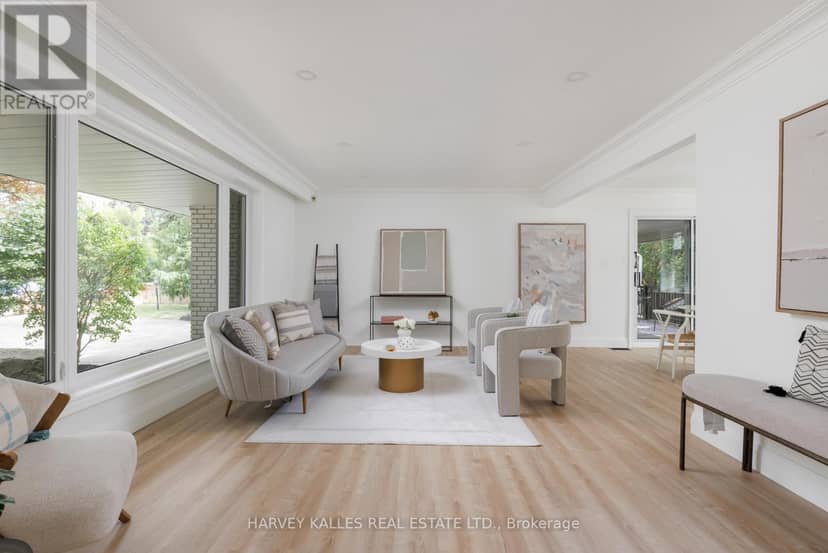 215 Edenbridge Drive, Toronto, photo 5