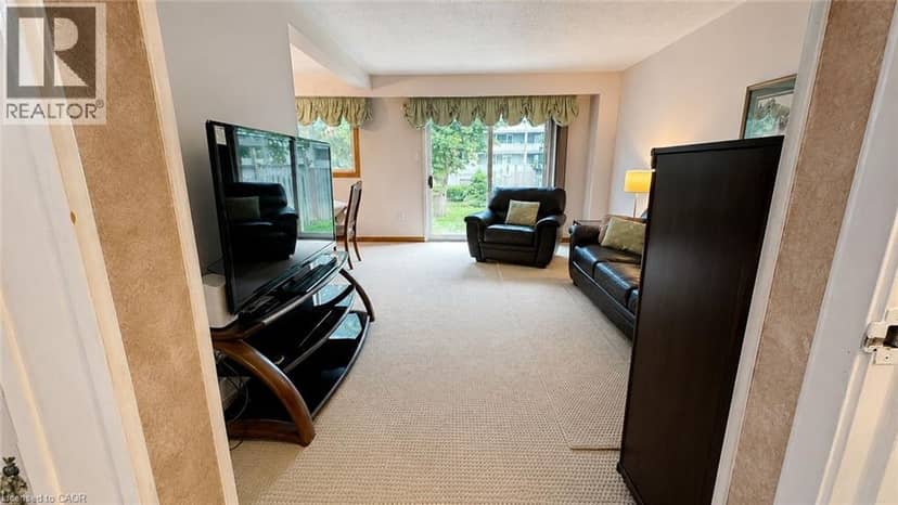92 MOUNT ALBION Road, Hamilton, photo 2