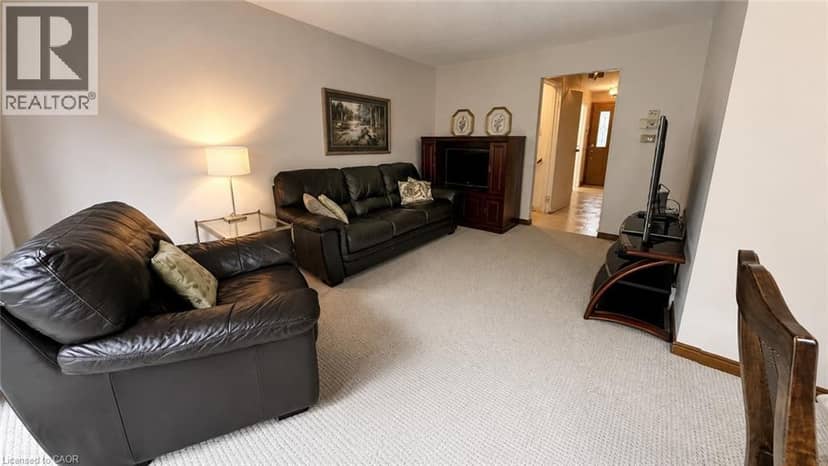 92 MOUNT ALBION Road, Hamilton, photo 3