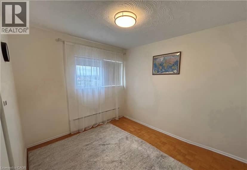 8 WOODMAN Drive S Unit# 807 — photo 21 of 27
