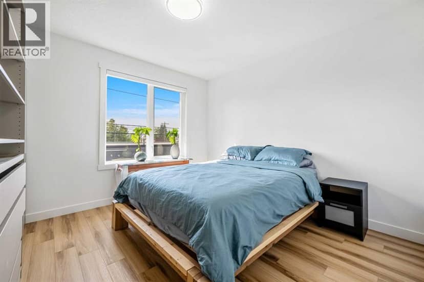 410 11 Avenue NE — photo 37 of 40