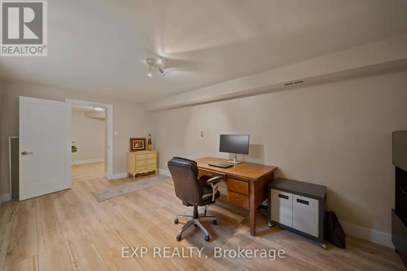 46 Avonlea Road — photo 37 of 40