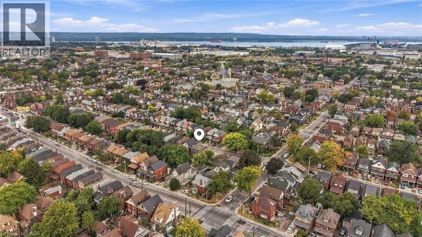 50 SOMERSET Avenue — photo 13 of 14