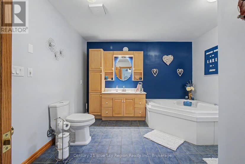 188 Paradis Street — photo 17 of 40