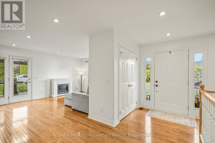 2 Inveraray Court, Bracebridge, photo 4
