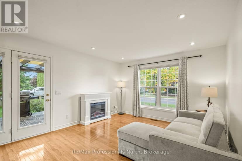 2 Inveraray Court, Bracebridge, photo 6