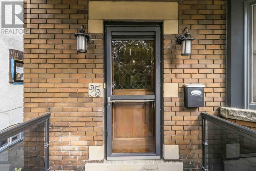 25 Cortland Avenue, Toronto, photo 2
