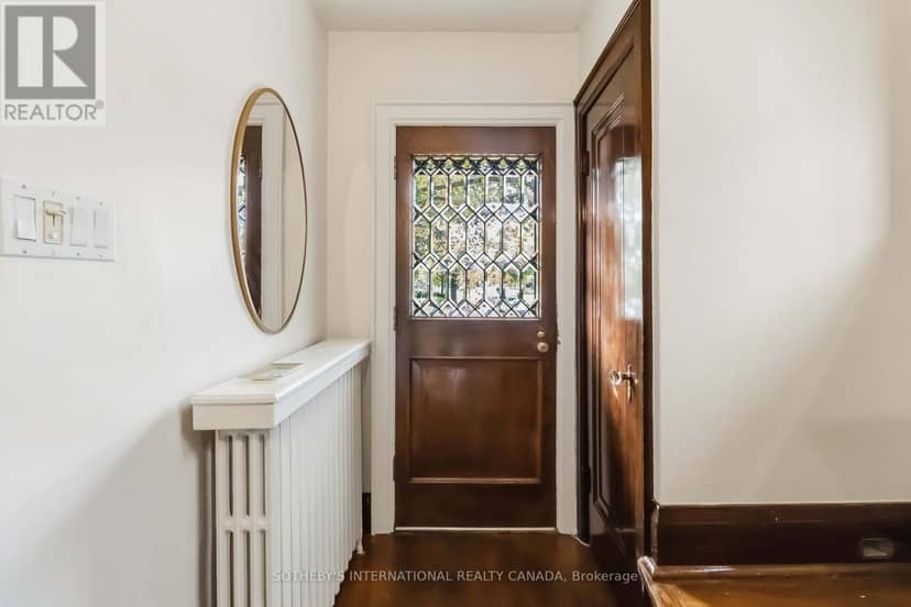 25 Cortland Avenue, Toronto, photo 3