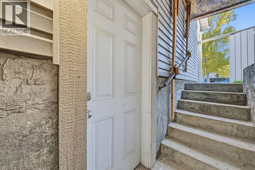 310 Castleridge Drive NE — photo 25 of 34