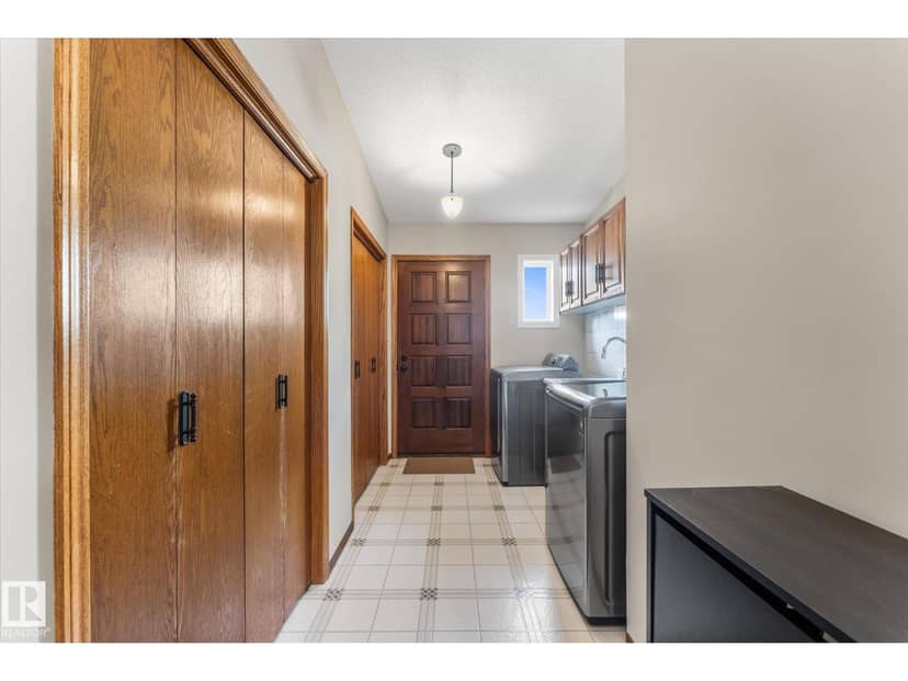 9504 139 AV NW — photo 35 of 40