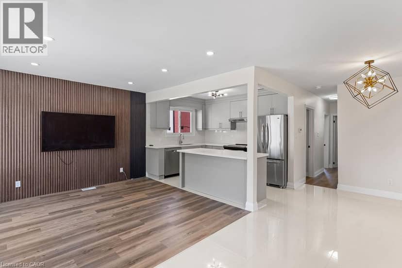 73 ADAIR Avenue S, Hamilton, photo 3