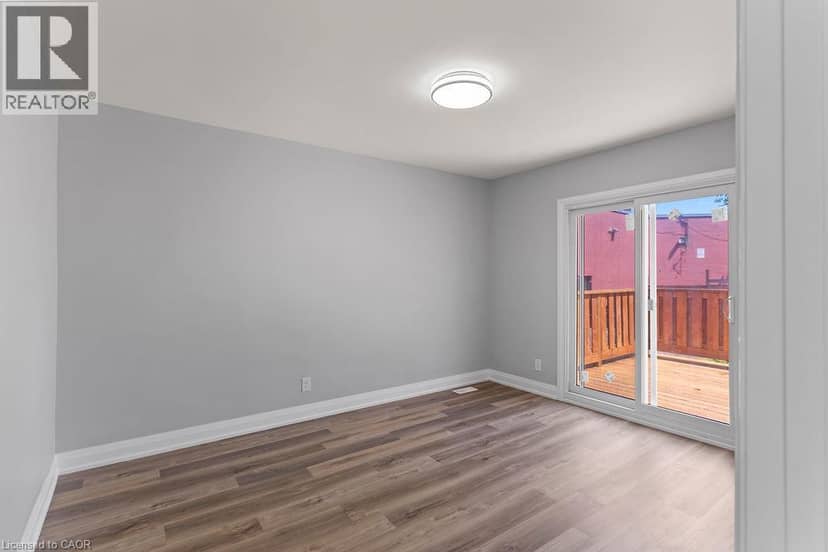 73 ADAIR Avenue S — photo 15 of 33
