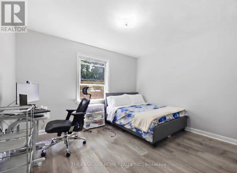 1373 Pharmacy Avenue — photo 20 of 40