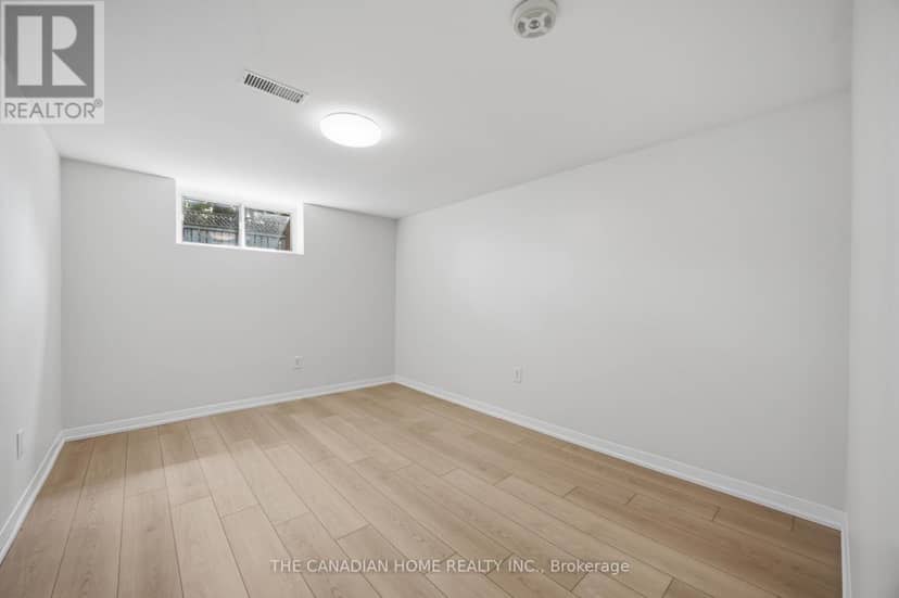 1373 Pharmacy Avenue — photo 36 of 40