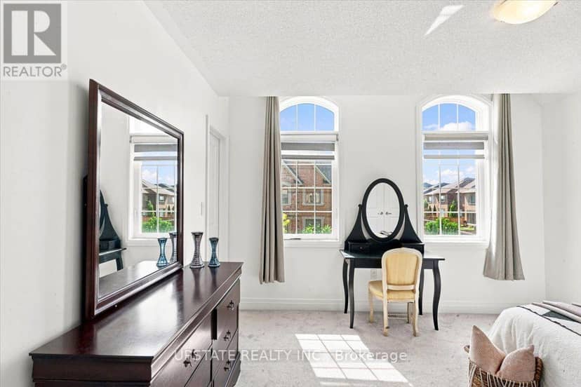 18 Blenheim Circle — photo 38 of 40