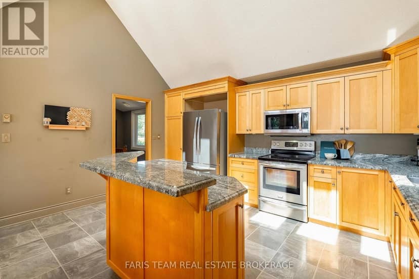 3299 Shoreview Drive — photo 9 of 38