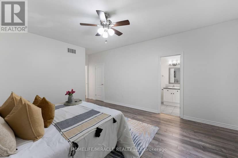 30 Dove Crescent — photo 16 of 39