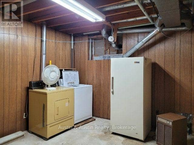 66 Ross Street — photo 12 of 15