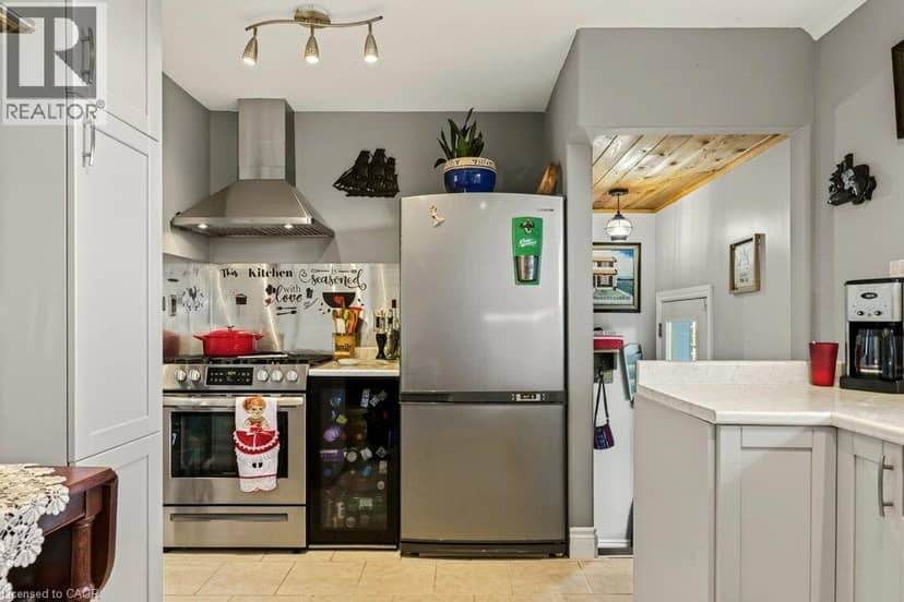 919 RIDGE Road E — photo 12 of 40