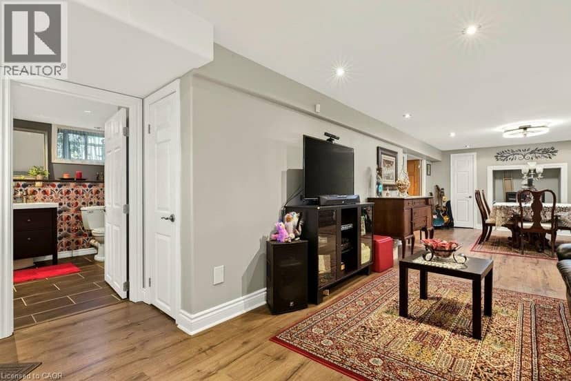919 RIDGE Road E — photo 19 of 40