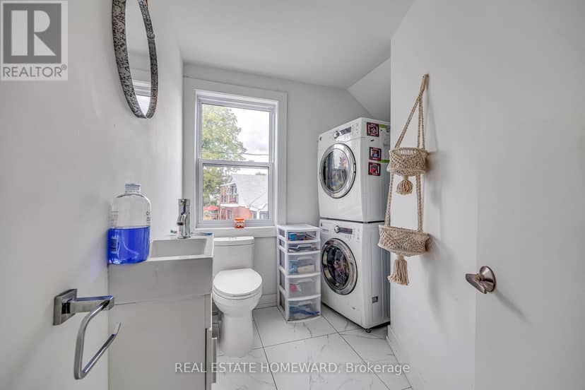 5164 St Lawrence Avenue — photo 13 of 27