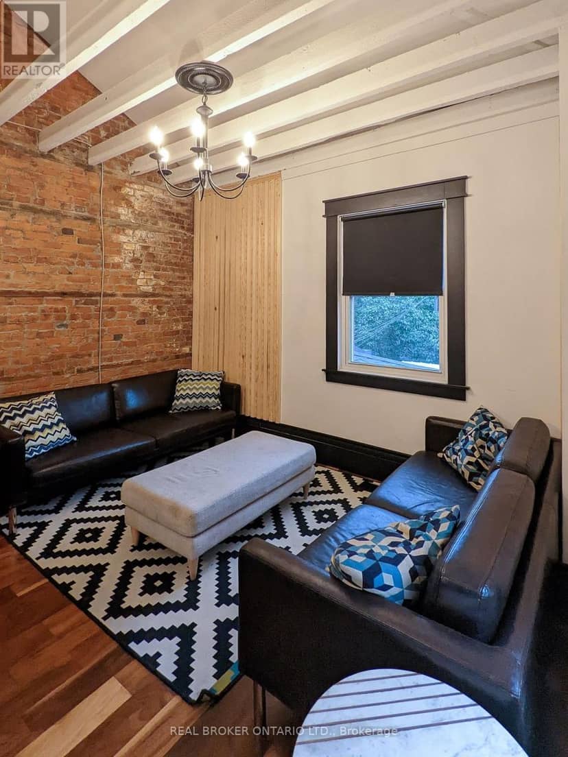 158 Hunter Street E — photo 19 of 40