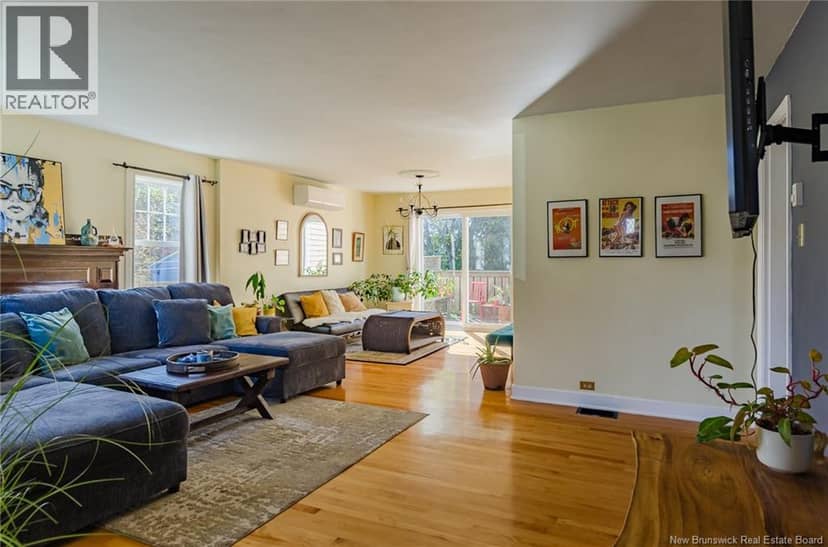 470 Young Street — photo 7 of 37