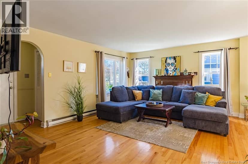 470 Young Street — photo 9 of 37