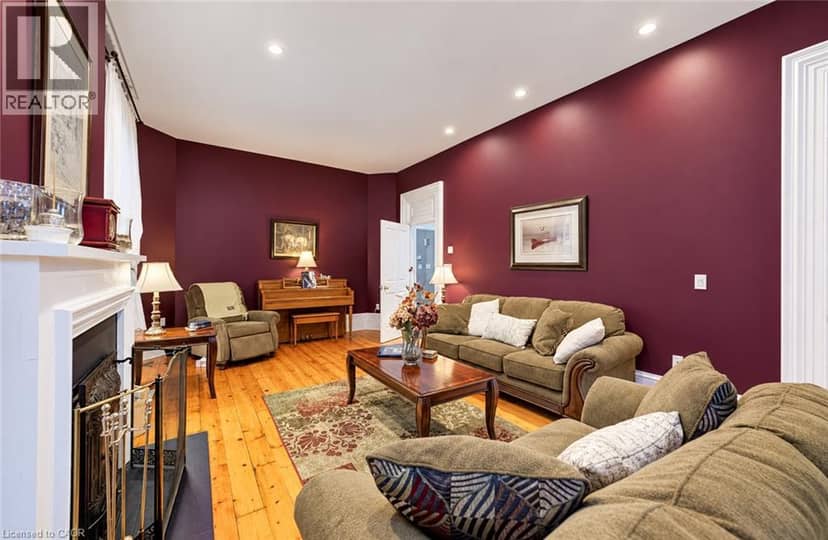119 JOHN Street W — photo 13 of 40
